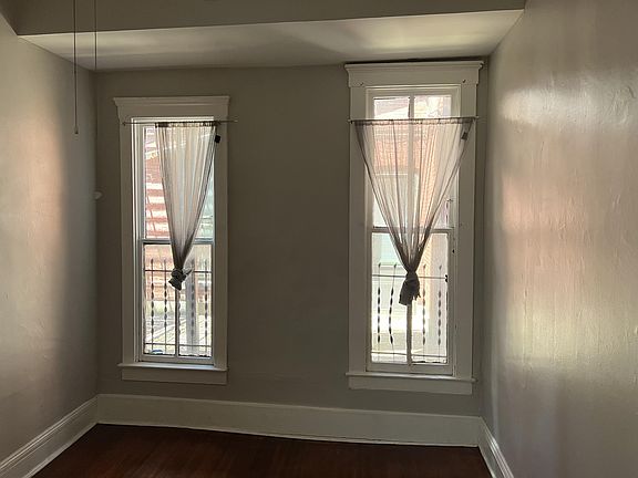 2nd image of 208 W Ormsby Ave APT 9