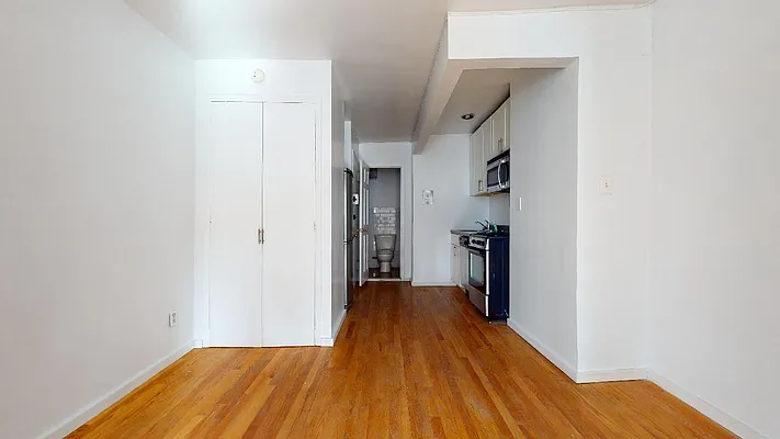 Rented by Bond New York | media 5