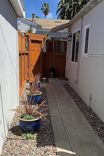 4645 Castelar St Photo 1