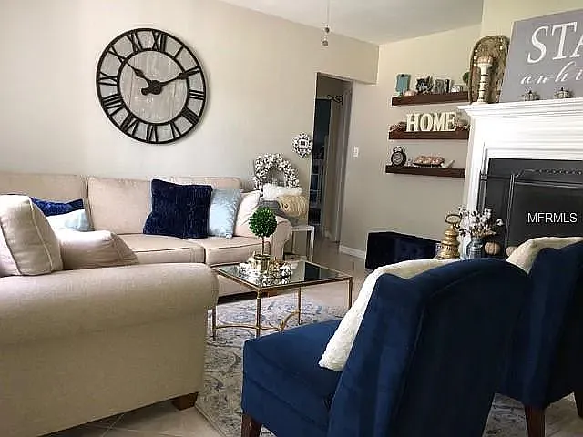 Outer Dr, Sarasota — Photo 2