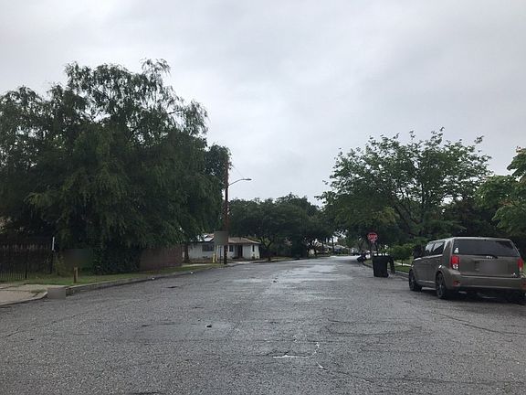 5th image of 1752 Crestview Ave