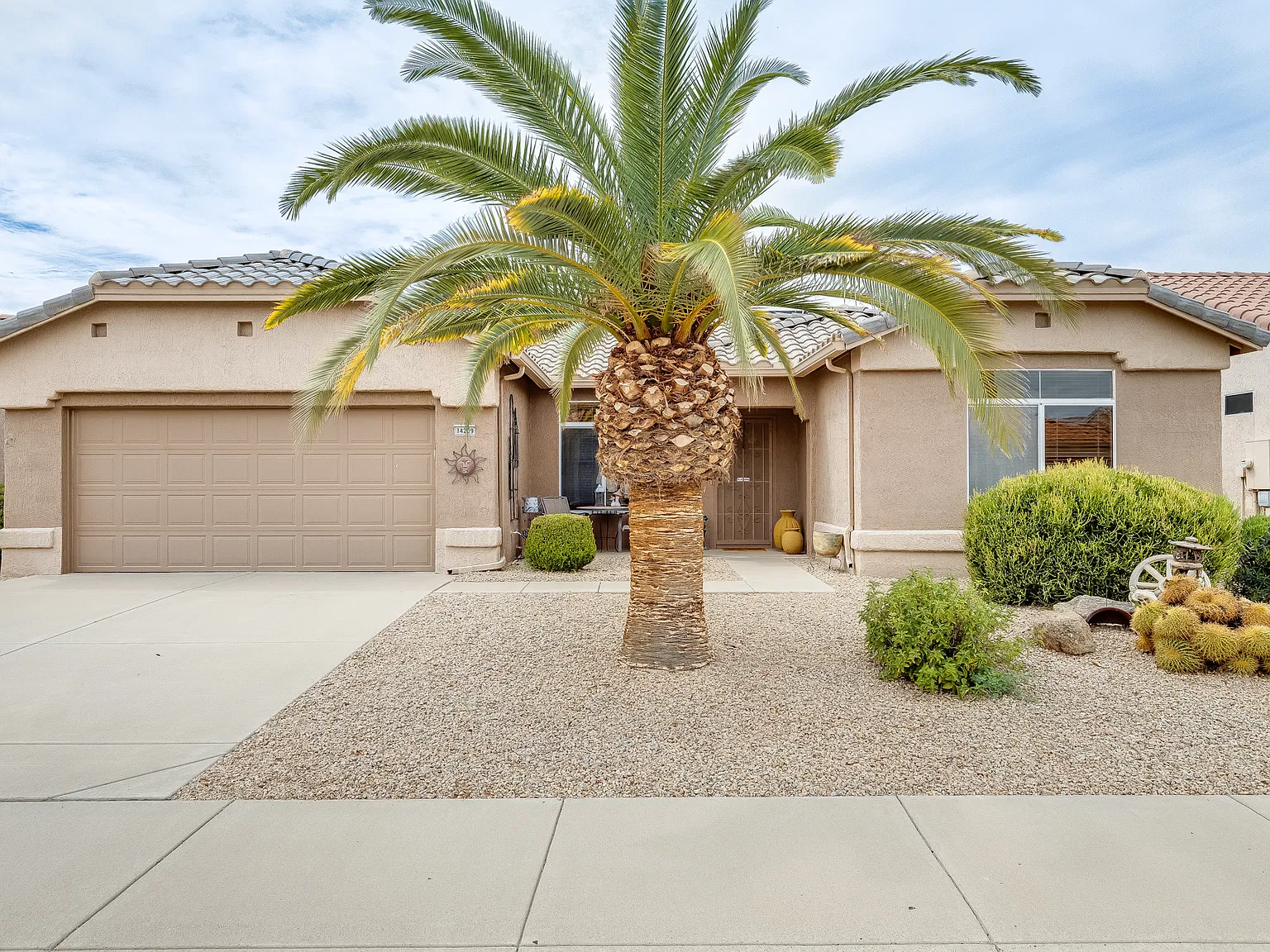 2 bed, 2.5 bath, 1366 sqft, $3,300 — Photo 1