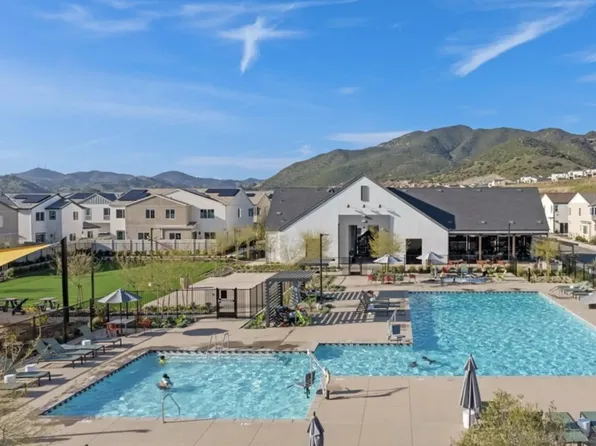 224 Foliage Pl, Fallbrook, CA 92028
