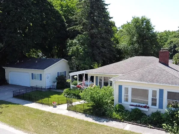 7651 Main St, Bear Lake, MI 49614