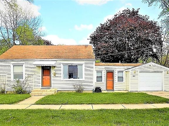 2nd image of 417 N Elmwood Dr