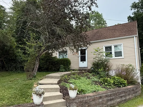 85 Adams Dr, Pittsburgh, PA 15241