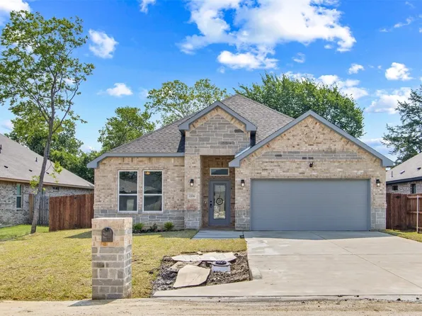 1530 Avenue C, Grand Prairie, TX 75051