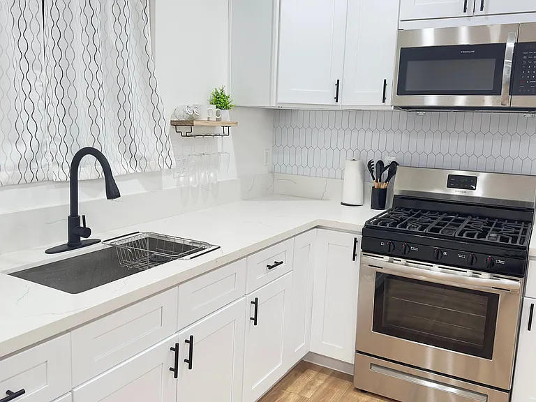 16404 S Menlo Ave #A/B — Photo 18
