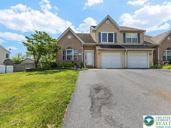 2274 Briarwood Dr N, Coplay, PA 18037