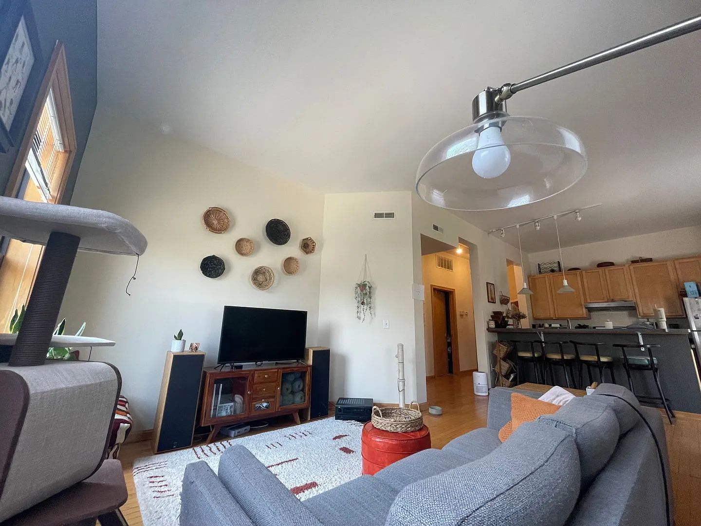 624 E. Ogden Ave — Photo 4