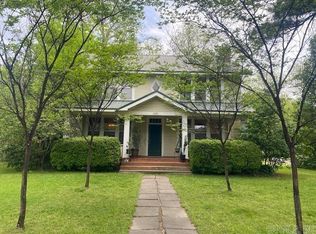 620 E 2nd St, Hope, AR 71801