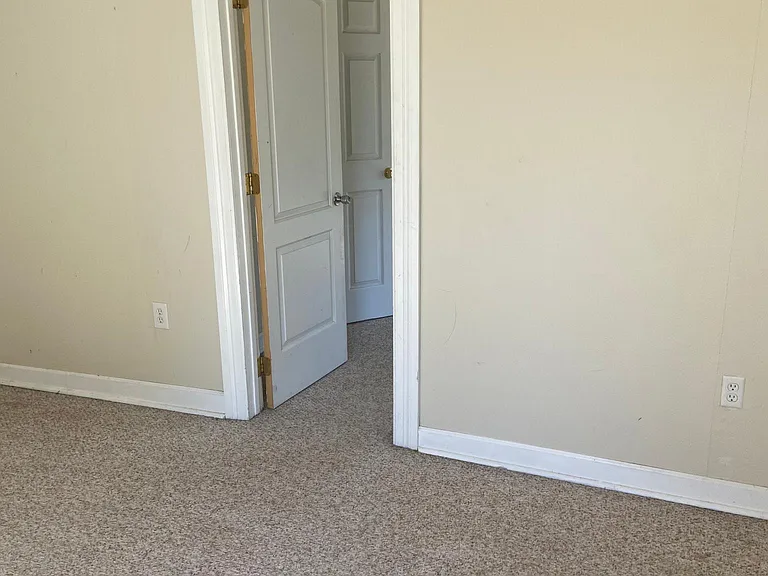 1306 Berlin St — Photo 18