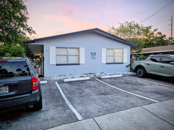 LC 13:22-24 SW 10th St, 22-24 SW 10th St, Hallandale, FL 33009