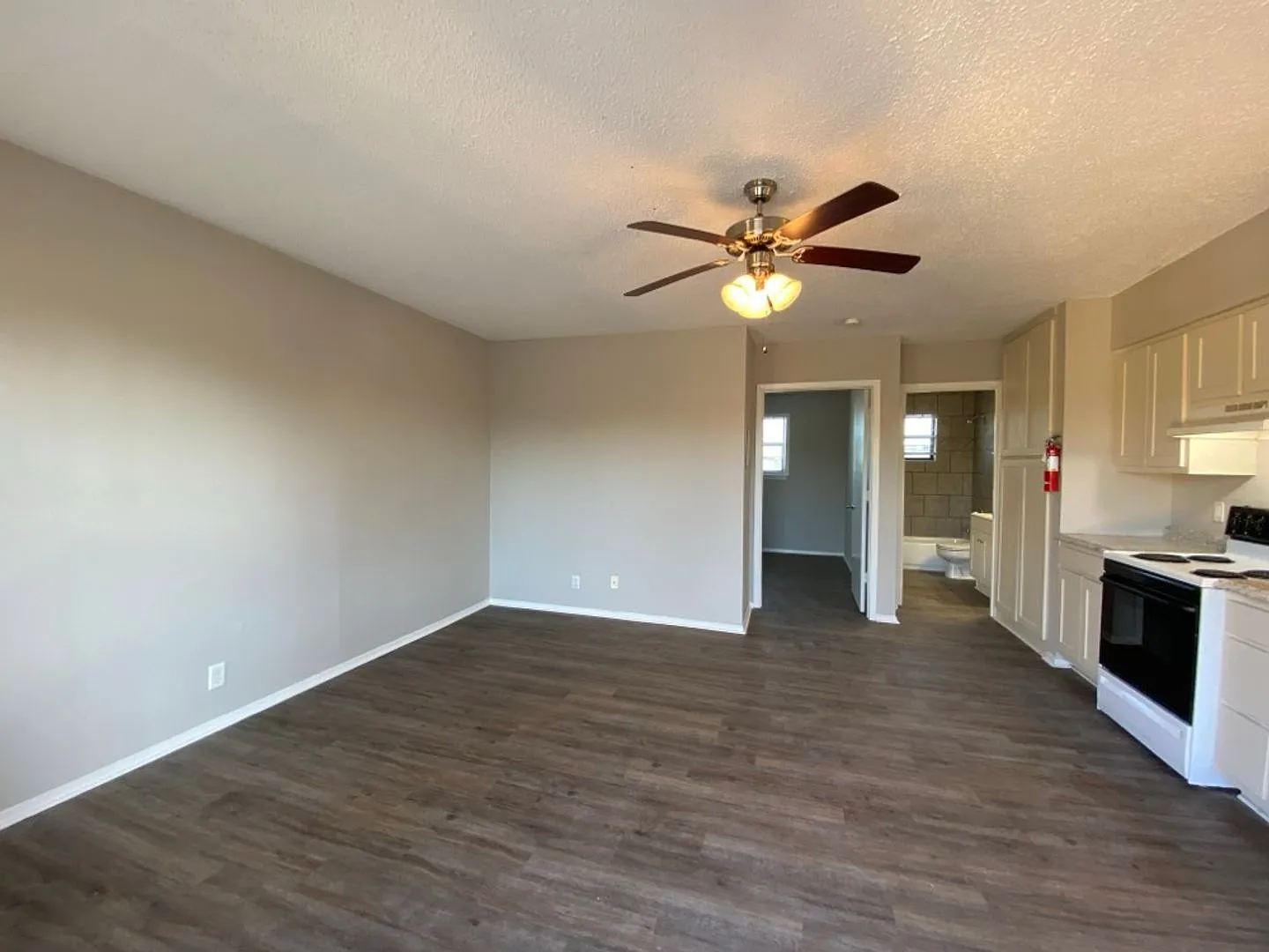 San Antonio St. Lofts — Photo 4