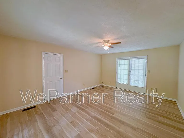 5332 Winslow Xing — Photo 14