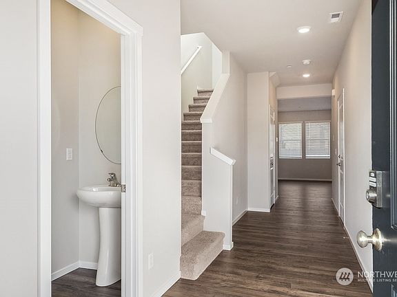 3rd image of 10625 SE 265th Place