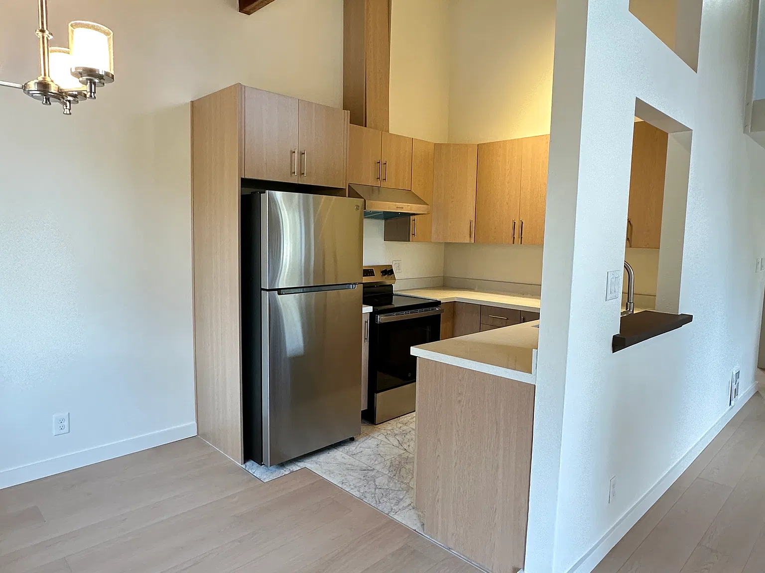 2 bed, 820 sqft, $2,195 — Photo 4