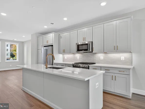 143 Shannon Mews, Alexandria, VA 22304