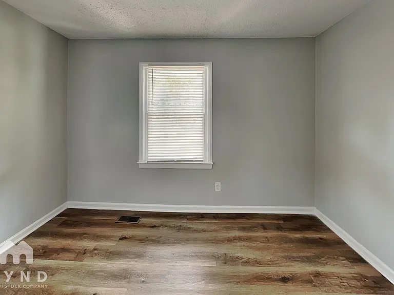 5424 Two Moons Dr — Photo 12