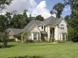 8755 Skyline Ln, Conroe, TX 77302