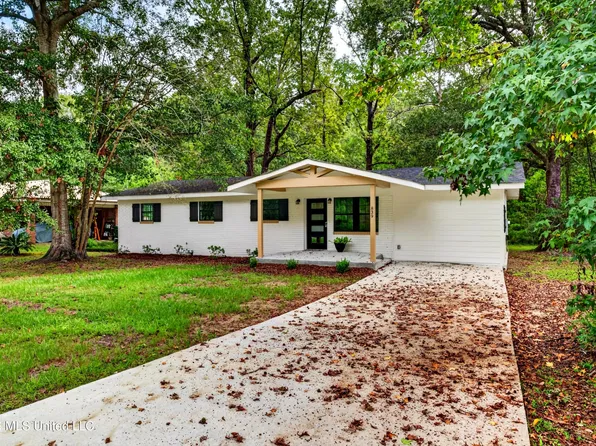 839 Herrin Dr, Picayune, MS 39466