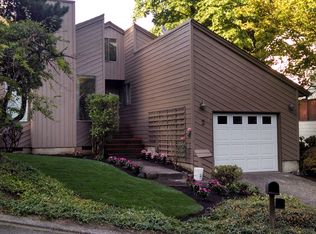 2 The Grotto, Lake Oswego, OR 97035