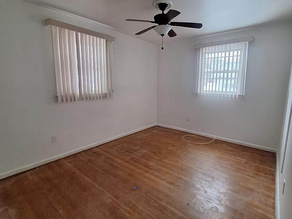 2nd image of 7910 Subet Rd