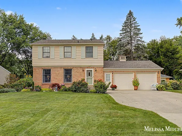 1705 Ridgewood Ave SE, Grand Rapids, MI 49506