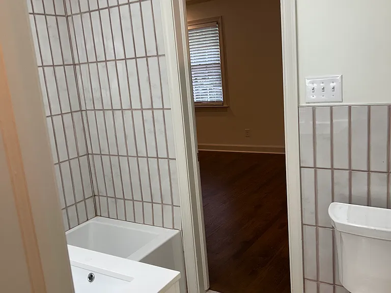 1485 W Wesley Rd NW — Photo 17