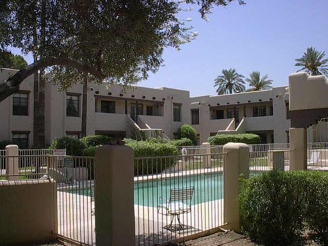 2nd image of 1449 N highland Avenue #9