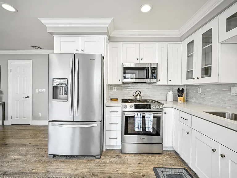 5306 Seashore Dr — Photo 34