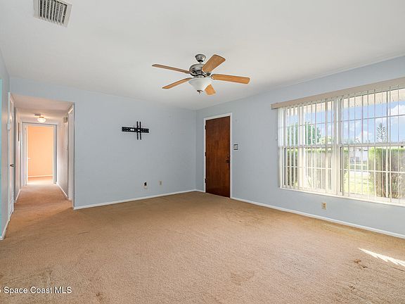 3rd image of 1610 Guldahl Dr