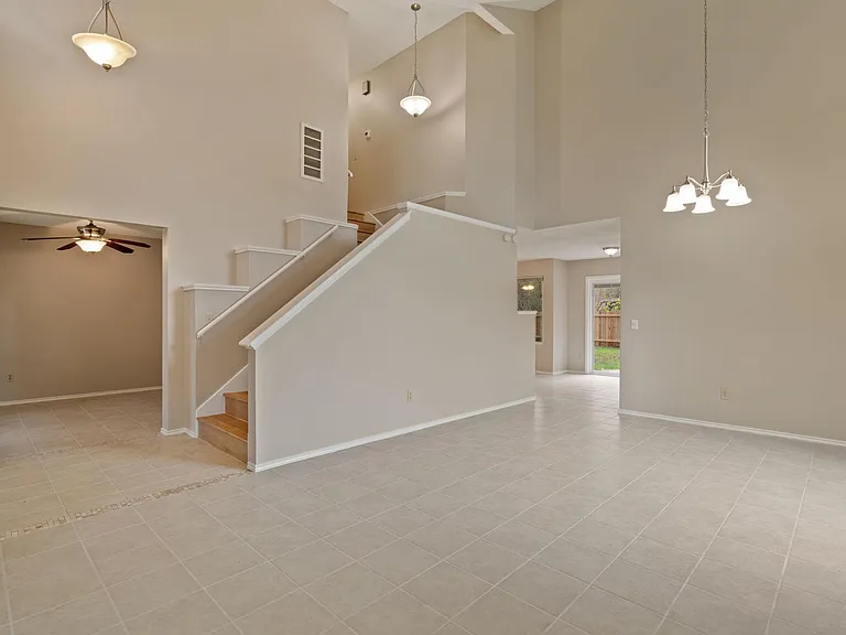 11600 Gun Powder Ct — Photo 10