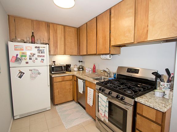 4th image of 2016 N Adams St APT 501