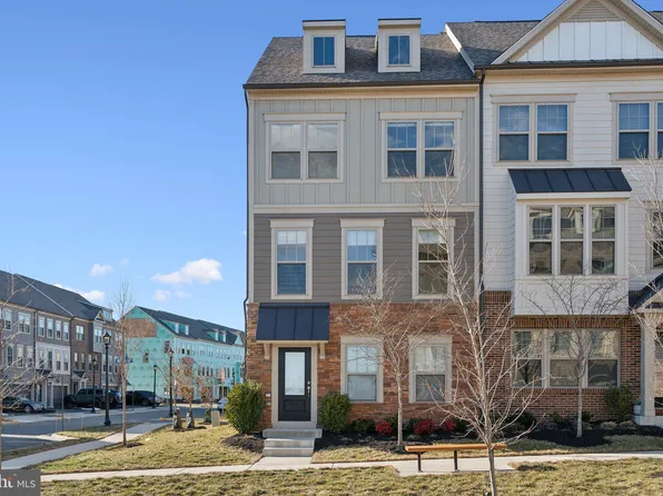310 Nebeiolo Ter SE, Leesburg, VA 20175