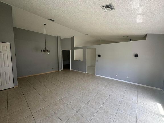 4th image of 10278 Serene Meadow Drive N