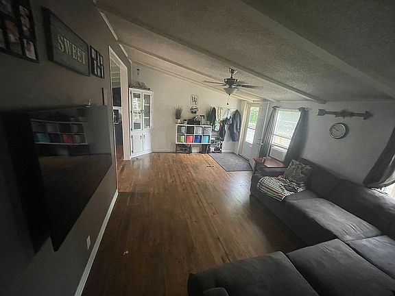 5th image of 50573 Montana Ave