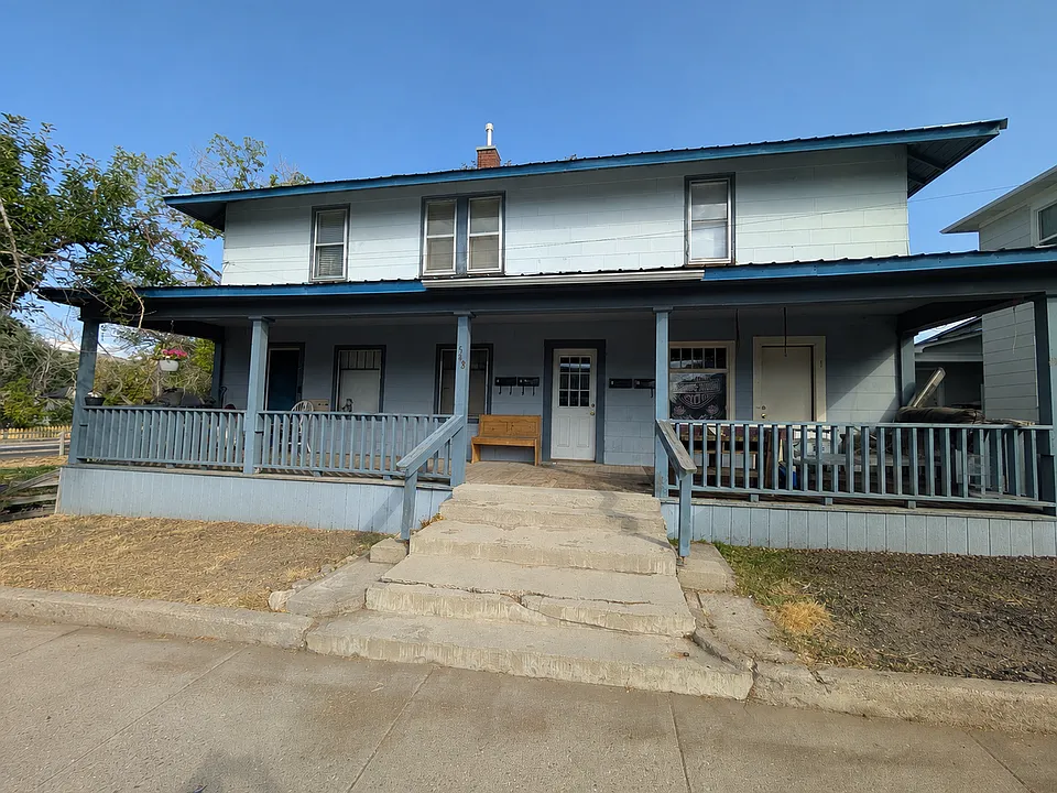 548 W Bonneville St