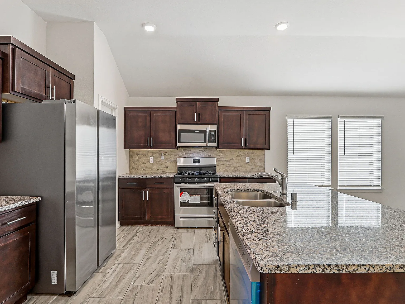 13745 Lago Vista Avenue - 1 — Photo 4