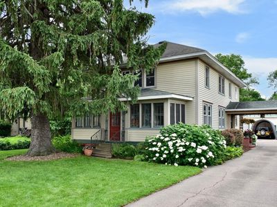 611 Clarks Ln, Winona, MN, 55987