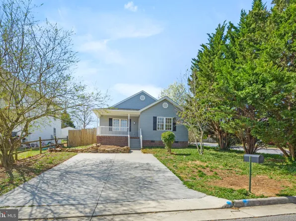 1500 3rd St, Waynesboro, VA 22980