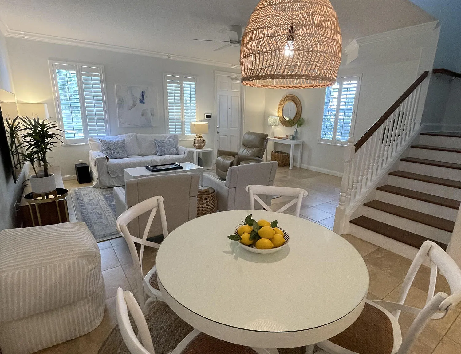 3 bed, 2.5 bath, 1670 sqft, $6,000 — Photo 4