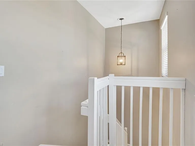 5374 Ferris Ave — Photo 27