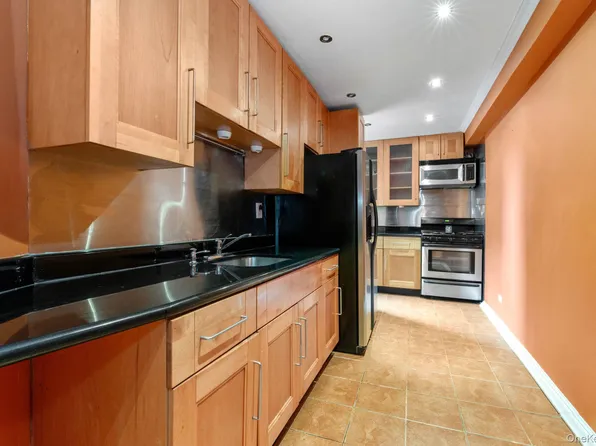 33-45 90th Street #1K, Jackson Heights, NY 11372