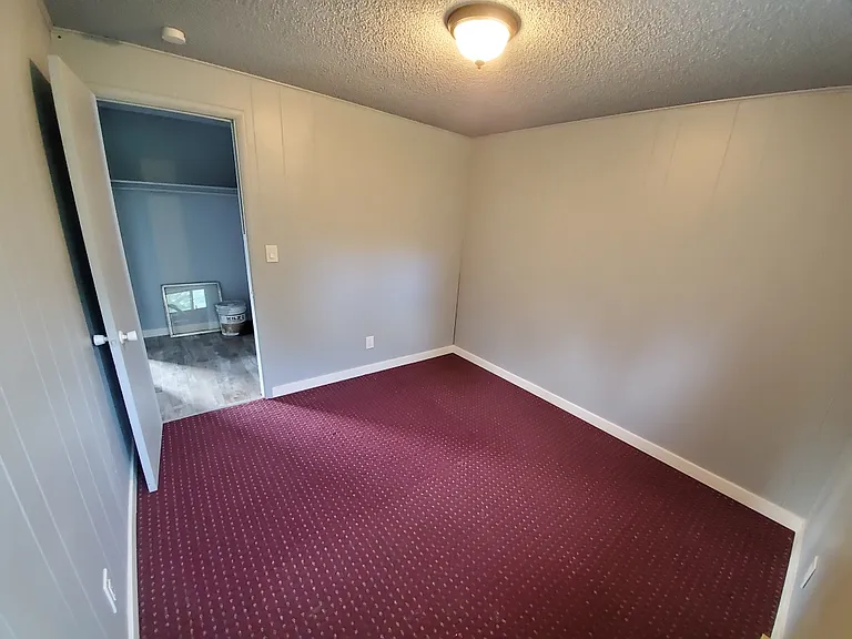 305 W Main St — Photo 11