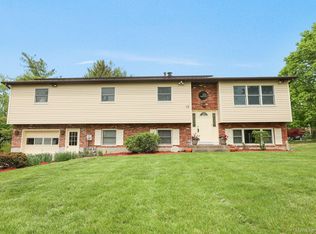 12 Carnation Drive, Nanuet, NY 10954