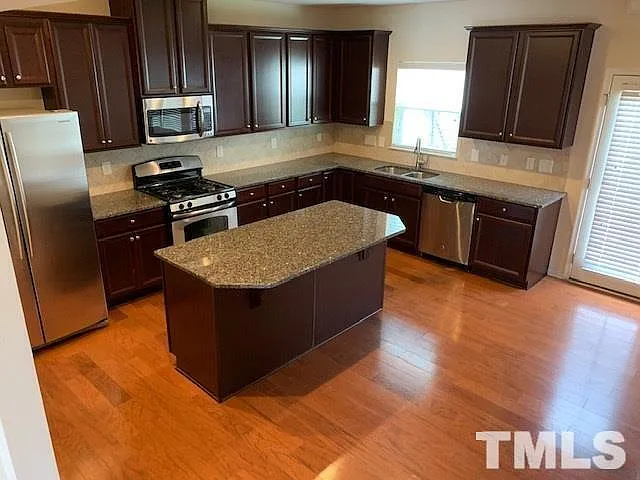 2504 Historic Cir — Photo 8