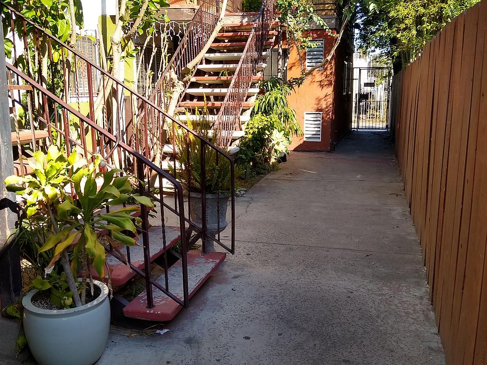 1st image of 4129 43rd St #8