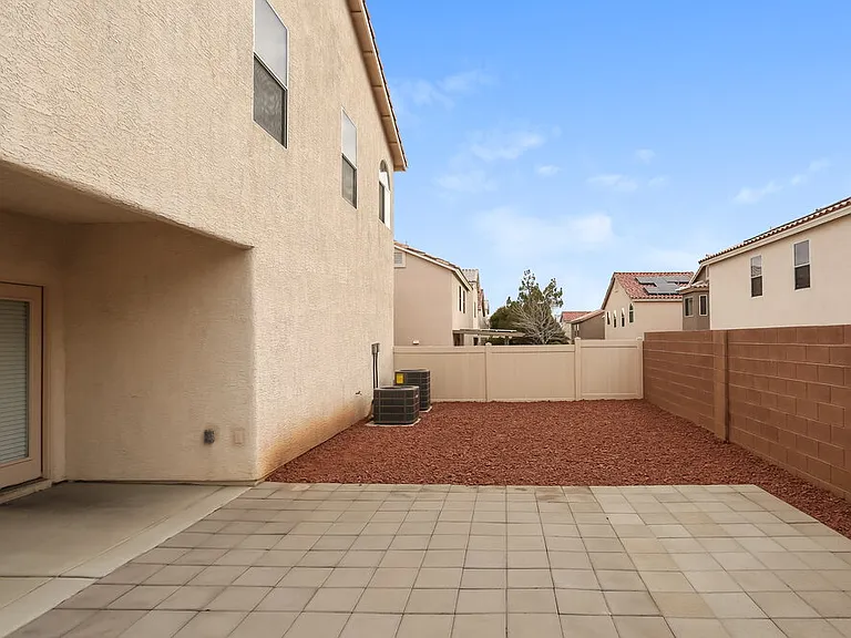 9007 Snowtrack Ave — Photo 16