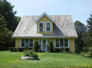 154 Apremont Hwy, Holyoke, MA 01040